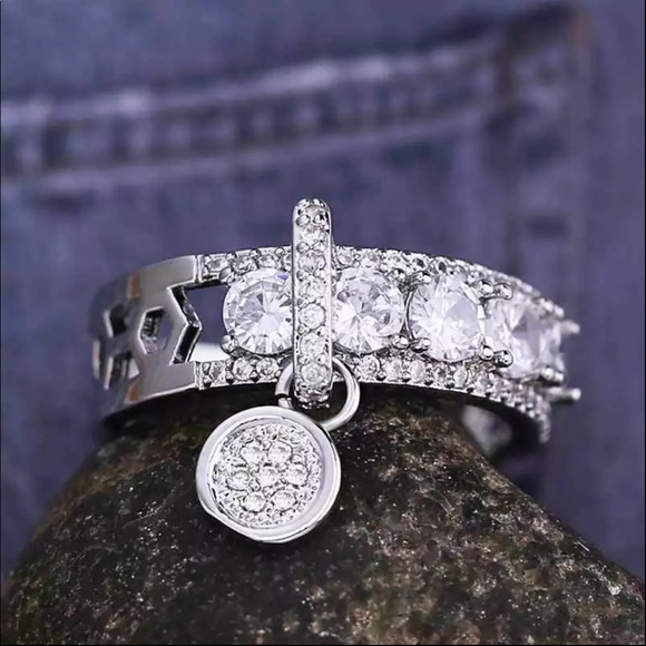 *NEW*925 silver Beautiful Women’s Diamond Ring - Picture 4 of 8